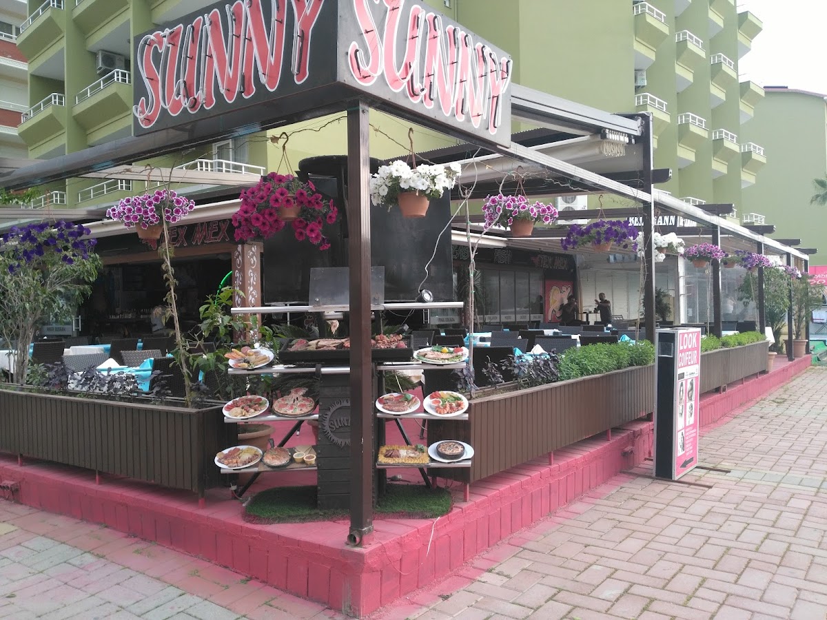 Sunny Restaurant, Cafe & Bar